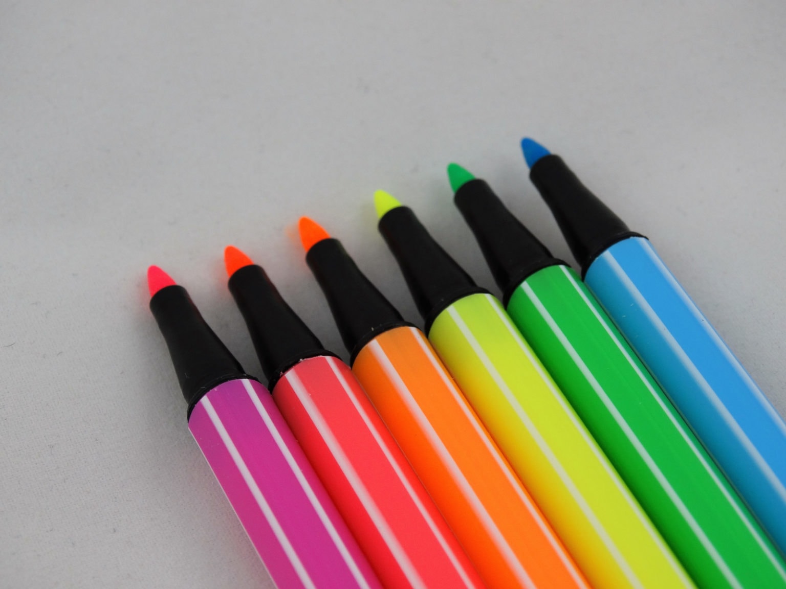 STABILO Pen 68 NEON Case 6 Colours Flashcards and Stationery